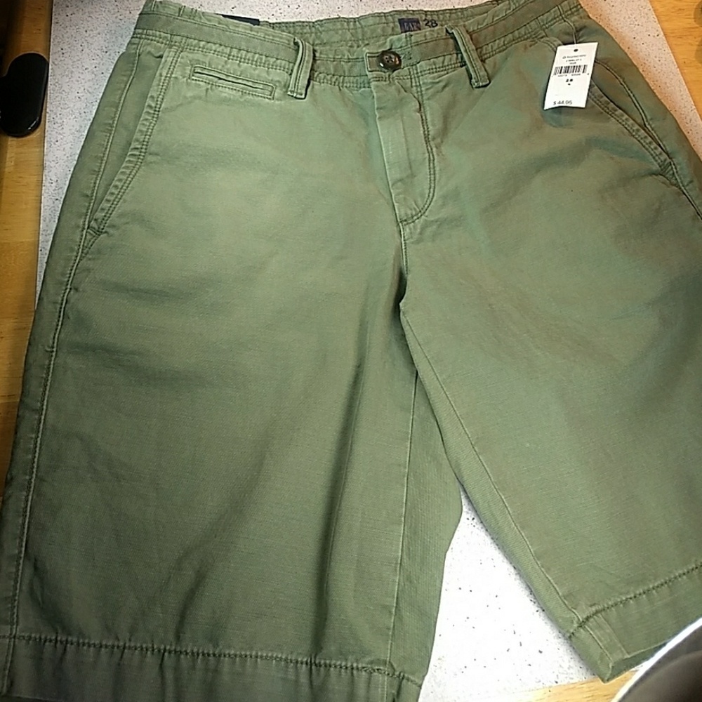 Gap shorts
